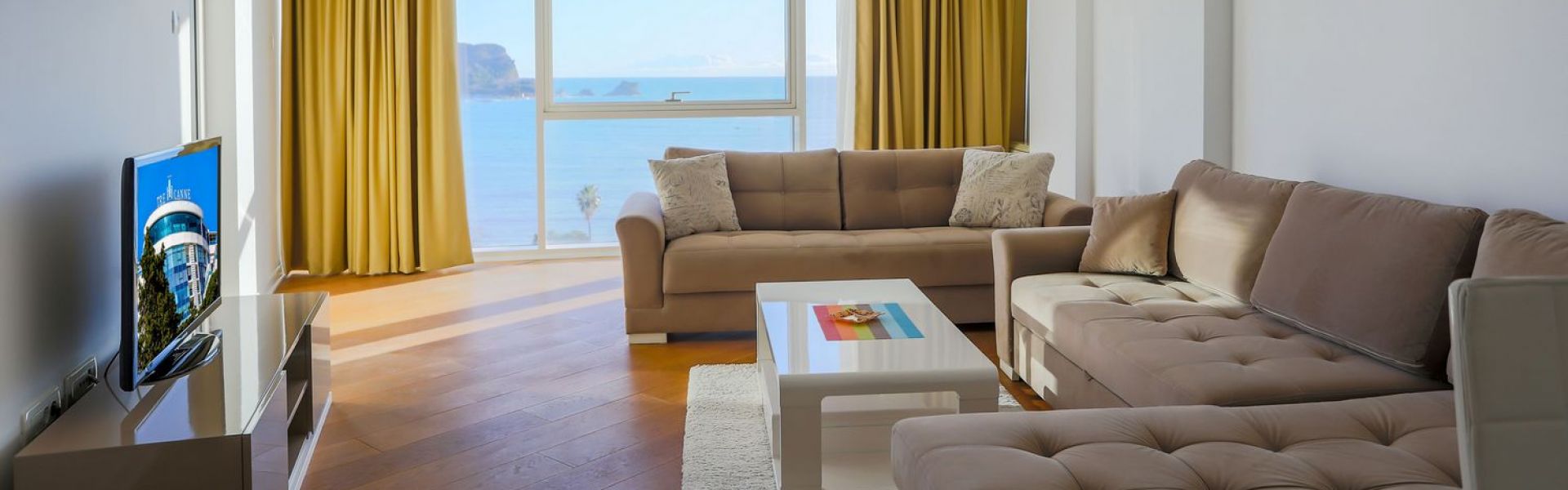 One Bedroom Apartment with Sea View (128)